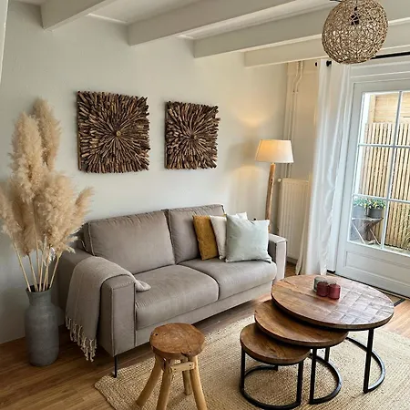 New! Heerlijk Gelegen Vakantiewoning Op Maar 150 Meter Het Strand!