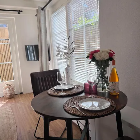 New! Heerlijk Gelegen Vakantiewoning Op Maar 150 Meter Het Strand! *